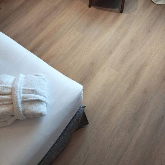 Suelo vinílico Mafersa Deco Hotel Sercotel Pozuelo Madrid