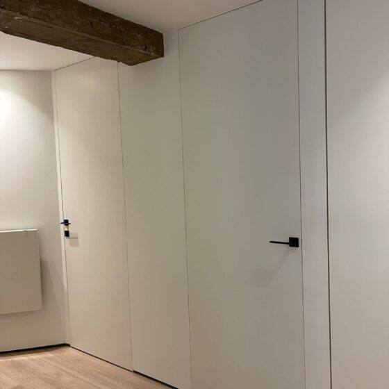 Suelo Alta presión Ac6. Puertas enrasadas. Mafersa Deco