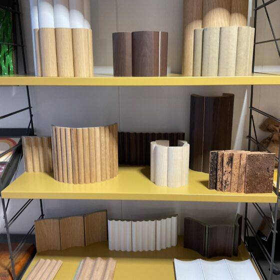 Showroom Mafersa Deco. Palilleria Paneles de Madera rígidos y flexibles